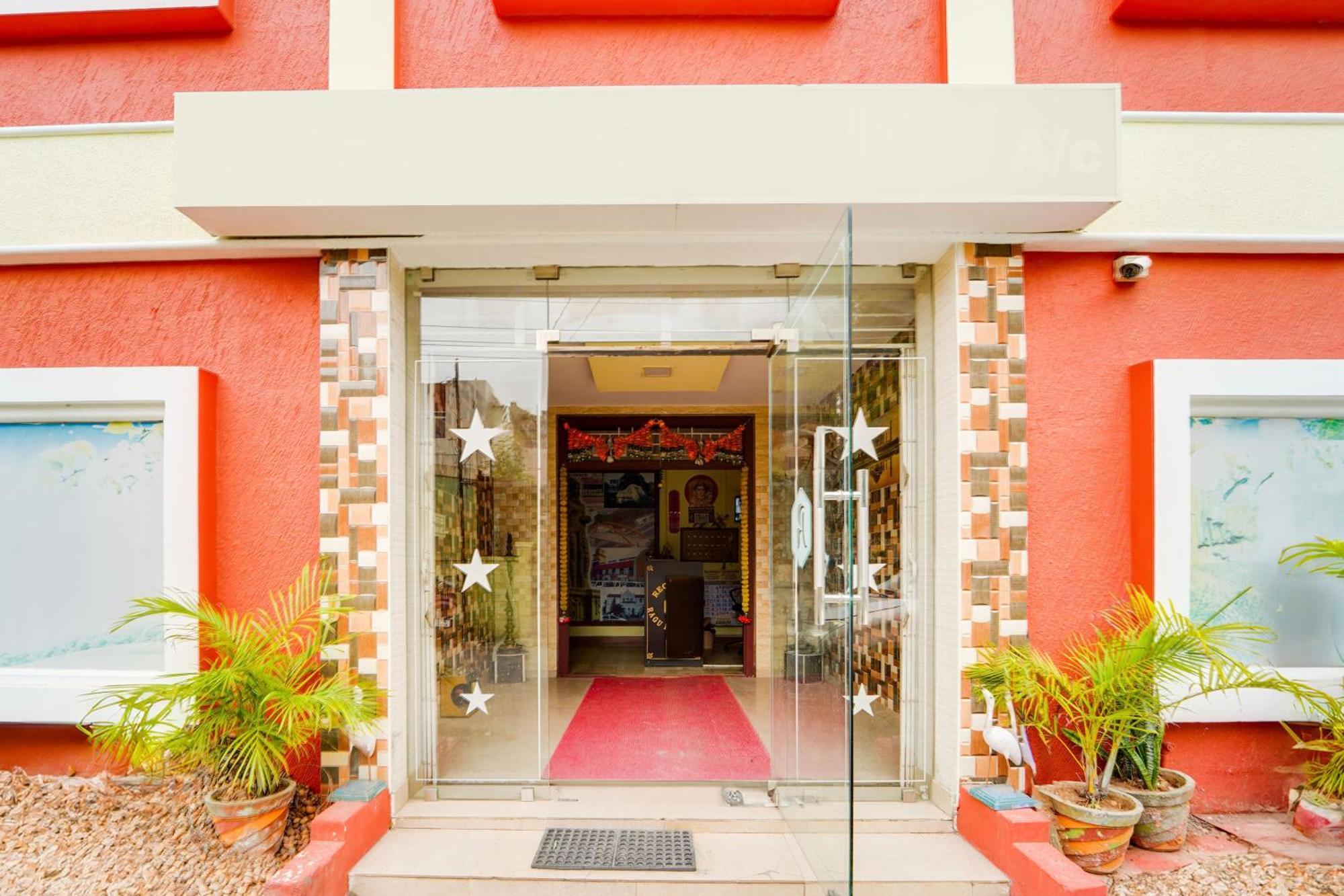 Super Hotel O Airport Road Coimbatore Buitenkant foto